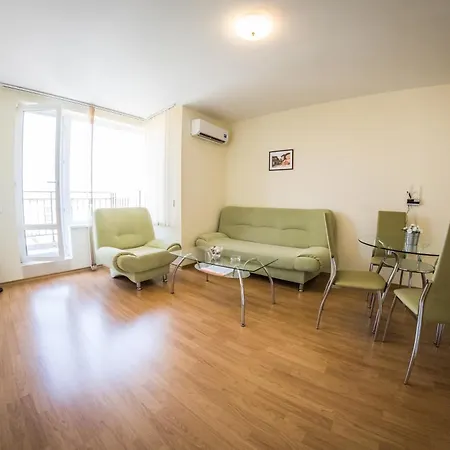 Garden Apartment Slantschew brjag