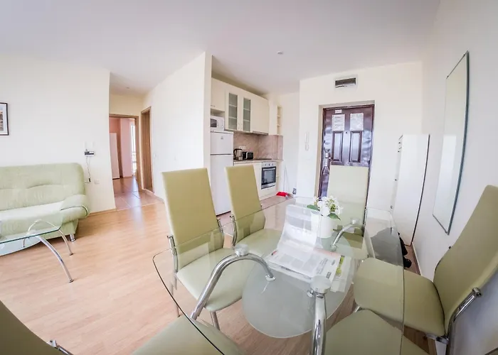 гардън ризорт Апартамент *